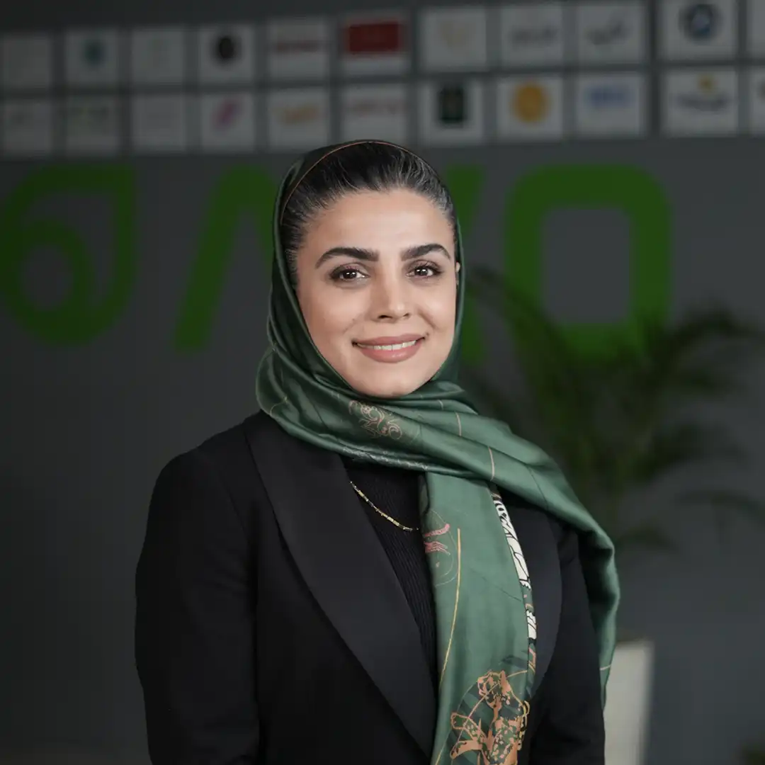 خانم صاحبه نیک منش سیگارودی